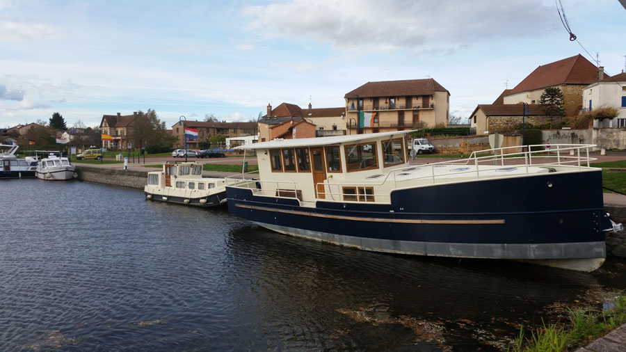 Vue du niveau de l'eau coté mise à l'eau